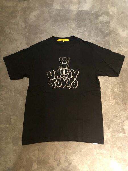 美品　KAWS ×UNION Black TEE M 