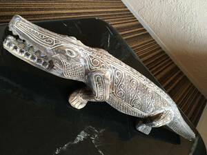  poly- nesiawani hand carving old material antique purity 