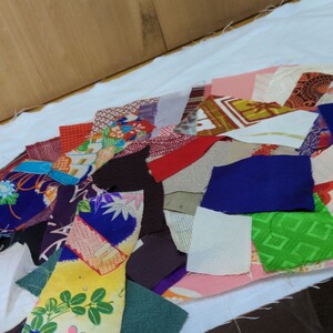 着物 ハギレ リメイクハンドメイド