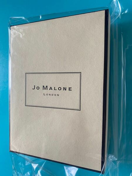 Jo Malone ジョーマローン　イングリッシュの空箱　縦15センチ、横11センチ、深さ3センチの箱