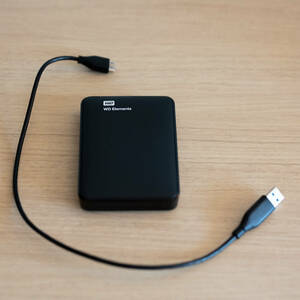 [美品] WD ポータブルHDD 2TB USB3.0 ブラック WD Elements Portable 外付けハードディスク