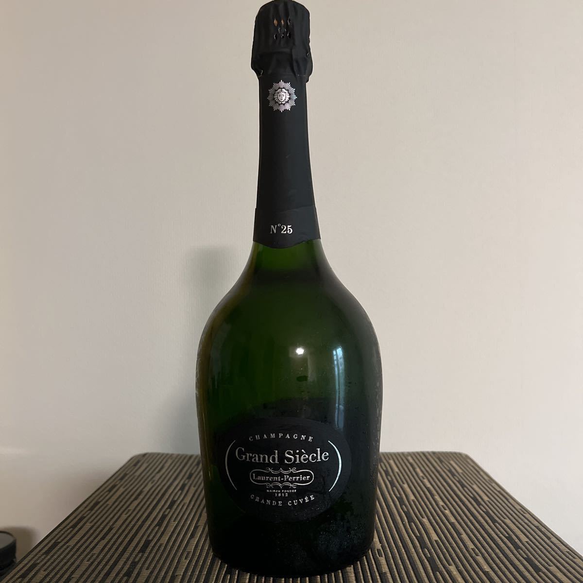 ローラン ペリエ グラン コク辛口 NO25 白泡 750ml 箱なし シャンパーニュ 正規品 ^VALA52Z0^ シエクル フランス ローラン ペリエ グラン コク辛口 NO25 白泡 750ml 箱なし シャンパーニュ 正規品 ^VALA52Z0^ シエクル フランス