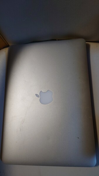 MacBook Air　a1466