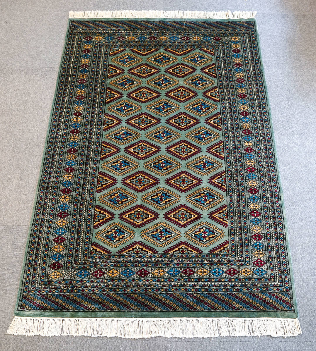 PayPayフリマ｜パキスタン 手織り絨毯 size 120×76cm ヴィンテージラグ