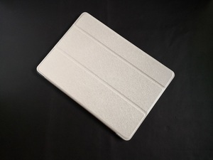 (薄型 軽量) iPad Air3/Pro10.5 共用 ホワイト レザー スマートケース スタンド機能付