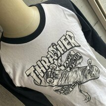 アメリカ古着 スケーター スラッシャー グラフィック 七分袖 ラグラン Tシャツ 白 黒 S size U.S Used Skater Clothing THRASHER T-Shirt_画像1