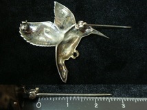 ハチドリ 鳥モチーフ シルバー ブローチ イギリス製 ロンドン 1990年 Ari D.Norman マーカサイト brooch ビンテージ_画像8