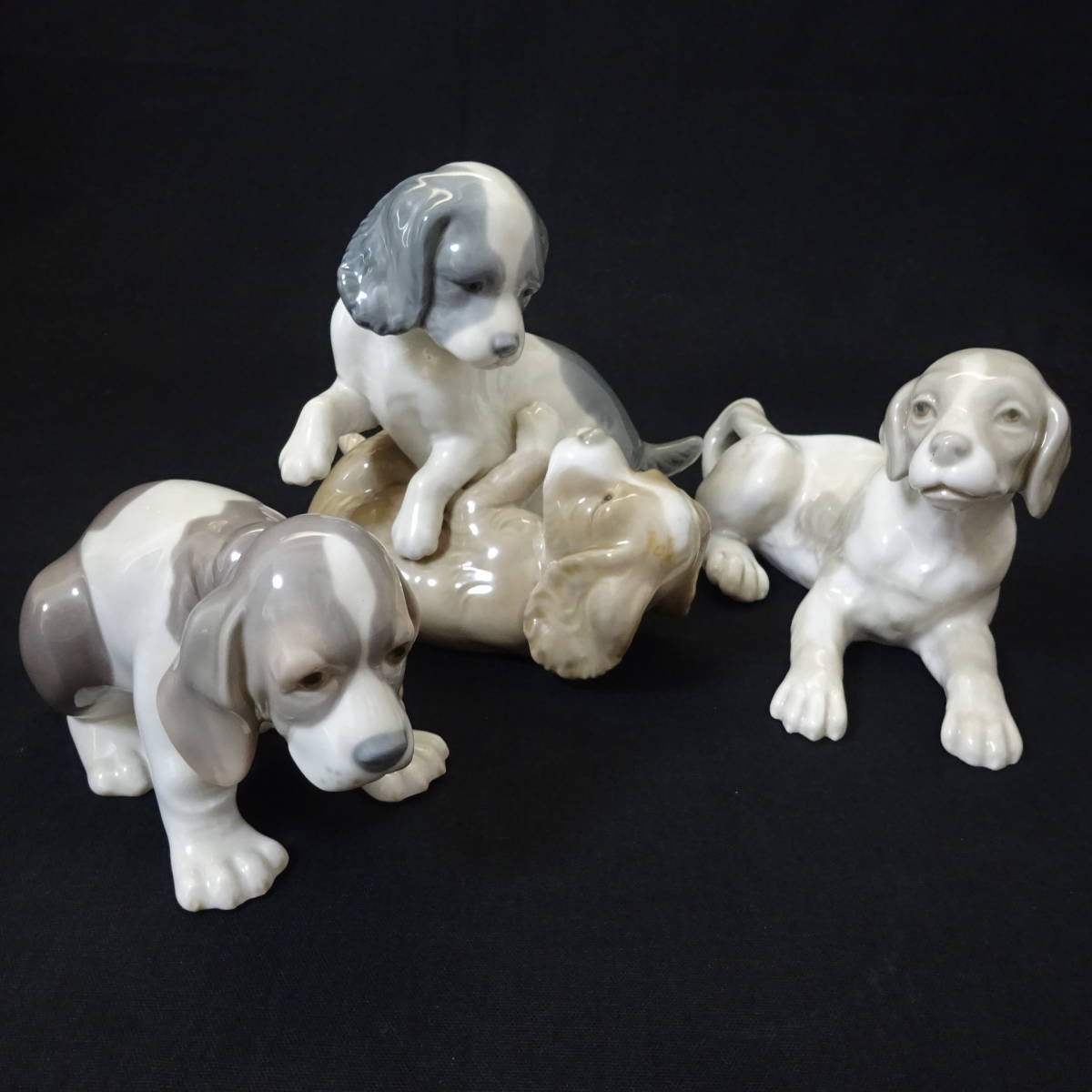 リヤドロ lladro 無邪気なビーグル 犬 3体-