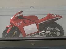 ◆YAMAHA 【1/24 ヤマハ YZR500 MAX BIAGGI 2001】台紙及び透明ブリスターに難あり◆_画像4