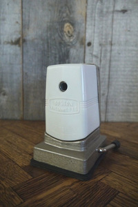  Vintage BOSTON pencil sharpener [gopd-567] inspection America /USA/ Boston / stationery / interior /11970 period miscellaneous goods / display miscellaneous goods 