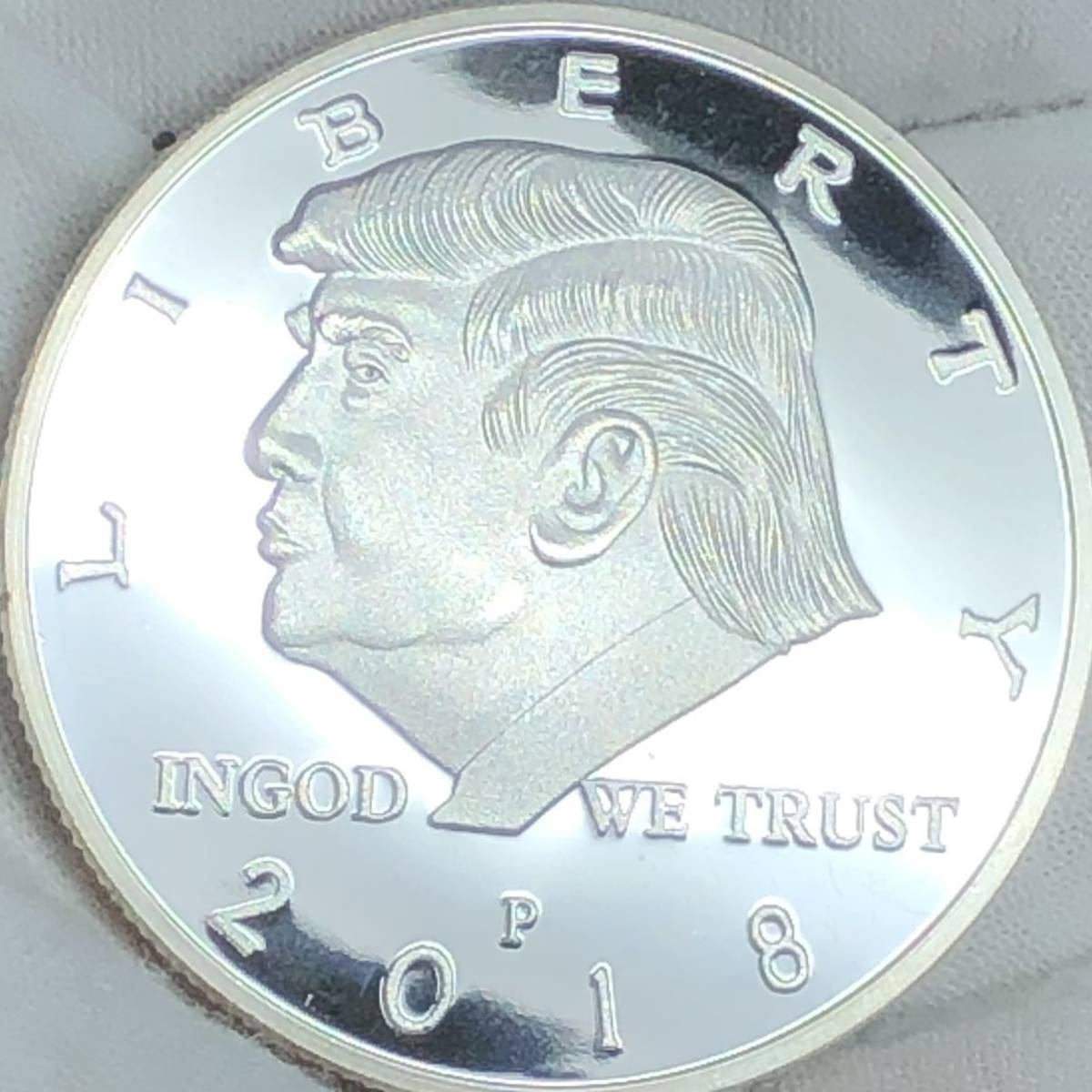 トランプ大統領 1オンス 銀貨 トランプティダンプティー AX0767 ...