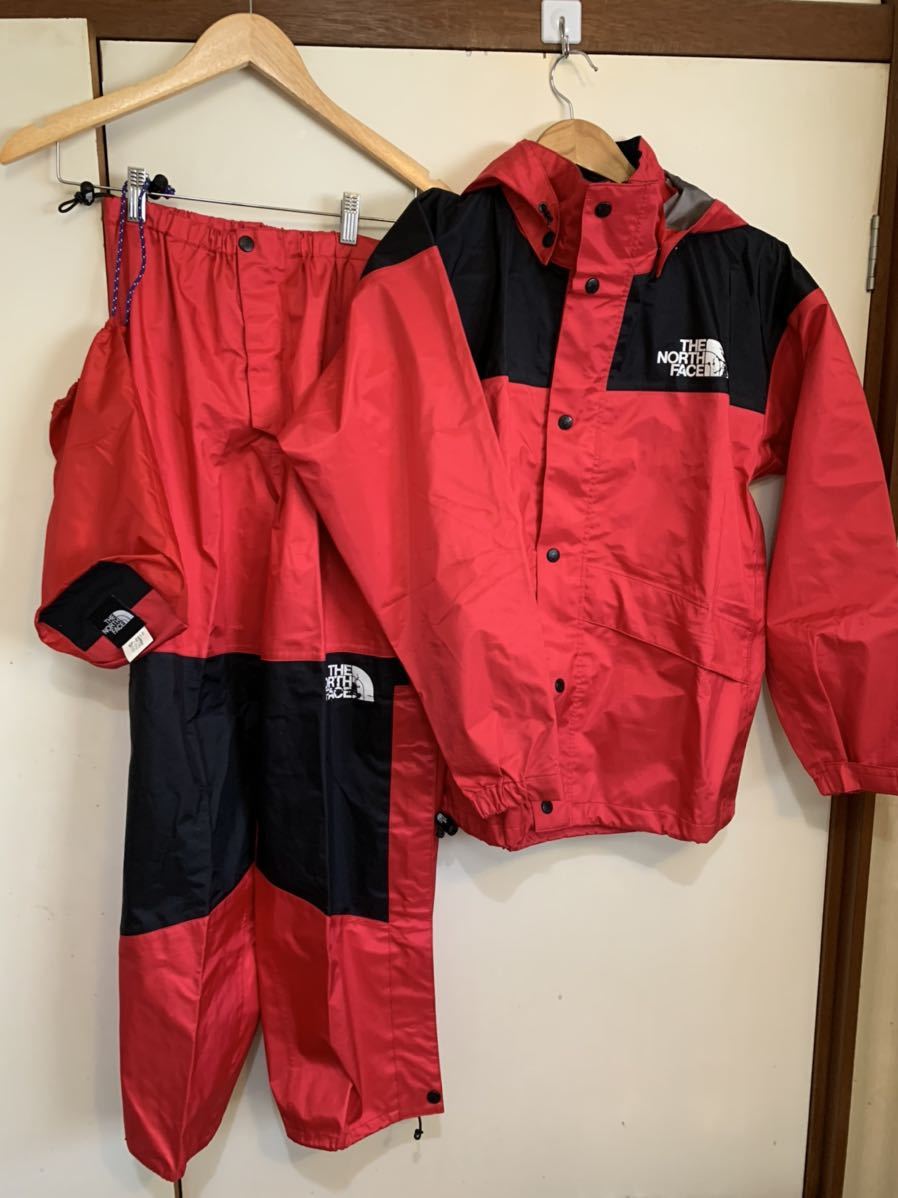 迅速な対応で商品をお届け致します ノースフェイス レインウエア 上下
