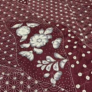 ★着物ハギレ 辻が花有職部分絞り エンジ★ はぎれ ハギレ アンティーク リメイク 古布