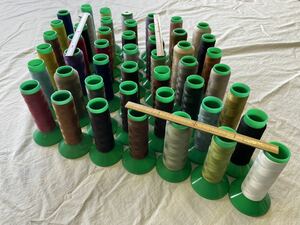 工業用ミシン糸、テトロン糸60番、エースクラウン60番、48本(48色)残糸です。