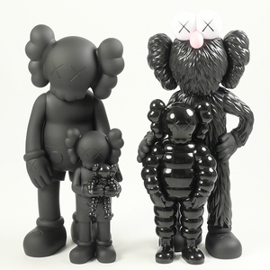 KAWS カウズ ×MEDICOM TOY メディコム トイ FAMILY OPEN EDITION フィギュア 黒 Size 【フリー】 【新古品・未使用品】 20722565