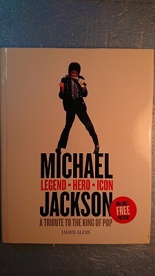 英語マイケル・ジャクソン「Michael Jackson:Legend・Hero・Icon 」HarperCollins 2009年