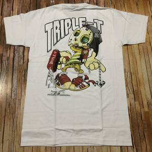 新品・即決・クリックポスト発送・タイ発’TRIPLE-T’ブランドのＴシャツ・ホッケーマスクを被ったスカルのストリートギャング・白・Ｍ