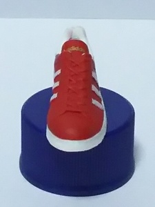 6★200)ＰＥＰＳＩ ａｄｉｄａｓ スニーカーボトルキャップ★②ＣＭＰＳ