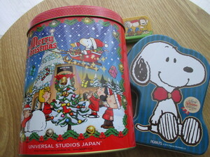 スヌーピー　クリスマスなど　お菓子の空き缶３点　ユニバーサルスタジオジャパン