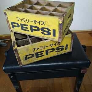 PEPSI.ファミリーサイズ、木製、ボトルケース.2個