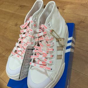 adidas　ニッツァ プラットフォーム ミッド / 厚底スニーカー アディダスオリジナルス ハイカット ライン柄 ワンポイント 紐 23.5