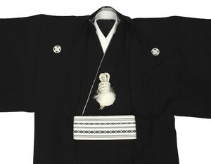 sin □成人式に□レンタル品 正絹 男性 男物 黒色 紋付着物と羽織セット1009【中古】/適応身長 約160cm前後