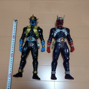 仮面ライダー響鬼と威吹鬼　フィギュア30センチ　大きい　ビッグソフビ