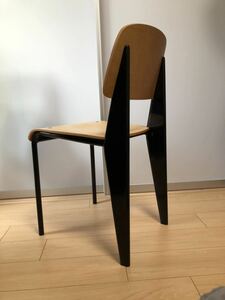 ジャンプルーヴェ展　名作｜JEAN PROUVE 「Standard Chair」｜ ジャン・プルーヴェ スタンダードチェア デザイナーズチェア 家具 イス 椅子