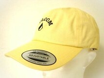 VOLCOM GIRL'S ボルコム E5521901SBU② 帽子 キャップ Cap ユーポン社製 Yupoong 黄色 カーブバイザー ロゴ ヴォルコム 新品 即決 送料無料_画像1