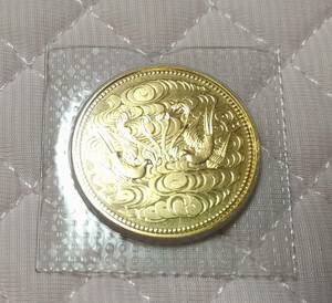 昭和61年 天皇陛下御在位60年記念 10万円金貨