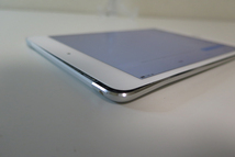 iPad mini 4 Wi-Fi+Cellular 64GB MK732J/A AU SIMフリー 中古ジャンク品 (1)_画像5