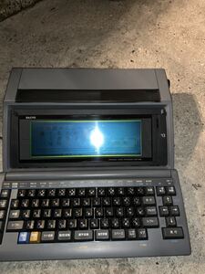 SANYO ワードプロセッサ　SWP-M35 ワープロ 通電ジャンク