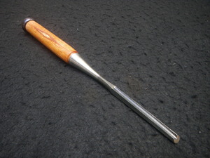 8.2㎜　丸鑿　外丸　赤樫柄　裏丸　中叩き　半叩き　中薄　大工道具　Japanese　Chisel　日本製　「武　カネ武