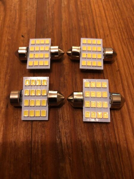 LED電球 6000K T10×31