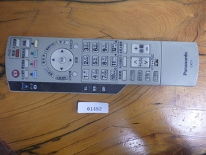 中古 松下電器産業(株) パナソニック (Panasonic) テレビ TV ケーブル CATV リモコン 型番: EUR7630ZCO 管理No.1492