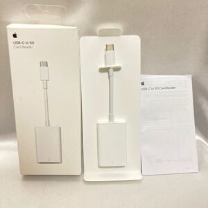 Apple純正USB-C SDカードリーダー Model A2082