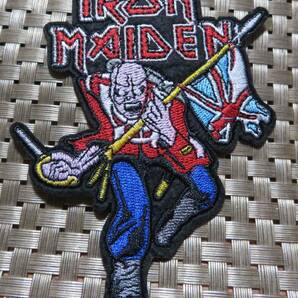 イギリス　英国近衛兵◆新品　アイアン・メイデン　 IRON MAIDEN　イングランドUKヘヴィメタル・バンド　刺繍ワッペン◆音楽　ミュージック