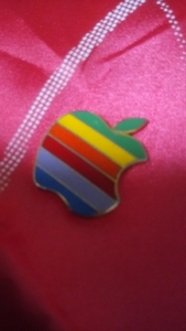 激レア コレクターズアイテム 旧Apple ロゴマーク 七宝焼き？　macintosh Steve Jobs Rob Janoff