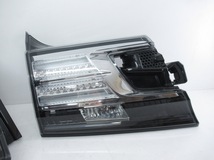 軽傷 トヨタ ヴェルファイア 30系 前期 純正 左 テールランプ ライト LED 【 KOITO 58-72 】(M040690)_画像2