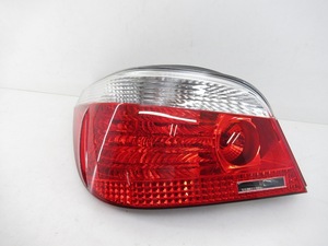 BMW 5シリーズ E60 前期 純正 左 テールランプ ライト 【 7165737 】 (M046344)