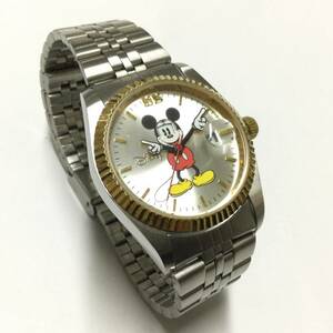 【電池＆ベルト新品交換済】限定2000個 ディズニー ミッキーマウス 腕時計