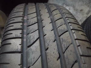 1本です。235/65R17　ブリヂストン　TURANZA　ER33　旧いですがバリ溝