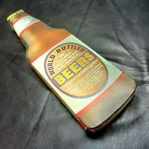 【BEERS】輸入物★WORLD BOTTLED 世界 ビール ボトル型 ビール図鑑 洋書★本 BOOK