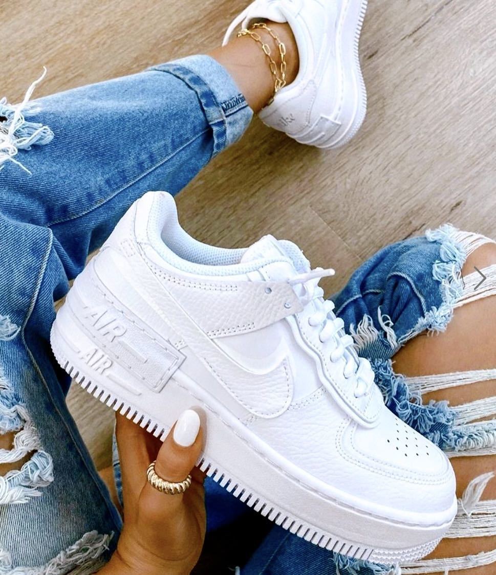 一部予約! 24.0㌢ナイキ WMNS AIR FORCE 1 07 白 スネーク パイソン