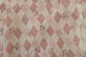 ★綿麻アーガイル花柄　ピンク　１１０ｃｍ幅×１４０　(７６)