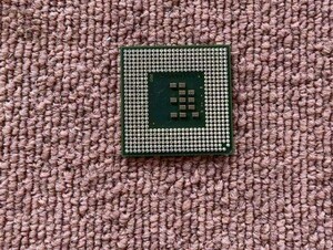 ■最短当日■ CPU ★ 国内・保証有・送料格安 ★ INTEL Celeron Celeron M 1.4GHz/1M/400 SL8ML 2405-109