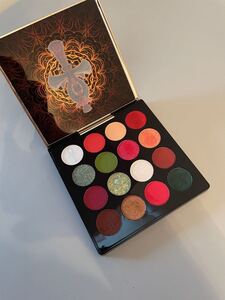 ZEESEA(ズーシー) 大英博物館 エジプトシリーズ アイシャドウパレット05