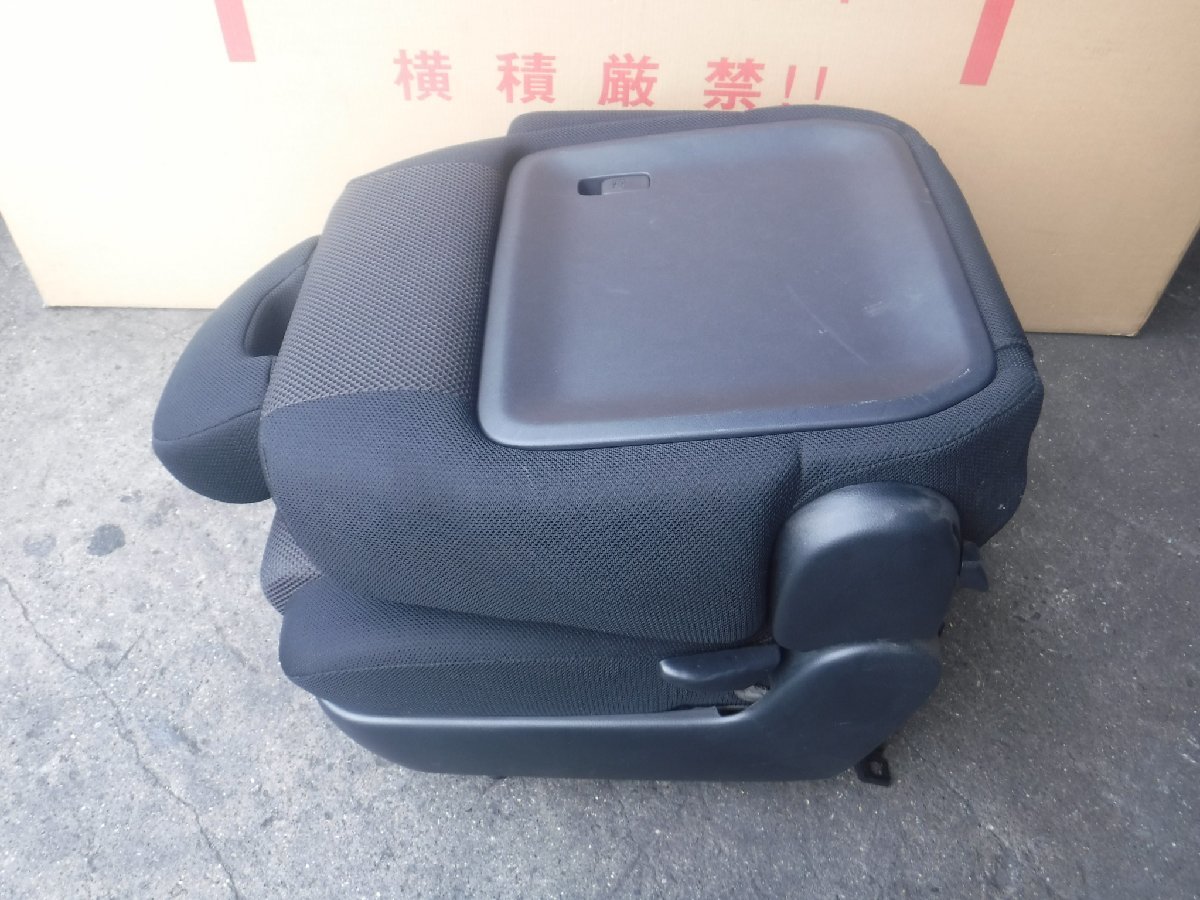 日本最大級 20系ウィッシュ専用フロントテーブル トヨタ ウィッシュ