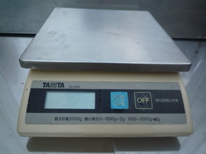 タニタ 卓上スケール 2000g KD-200 業務用 キッチンスケール はかり TANITA デジタルはかり 電子はかり スケール 測定器 