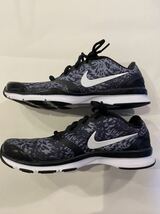 【美品】レディース 【NIKE】 ナイキ WMNS NIKE IN-SEASON TR 4 PRINT ウィメンズ インシーズン TR 4 プリント 684899-011_画像3